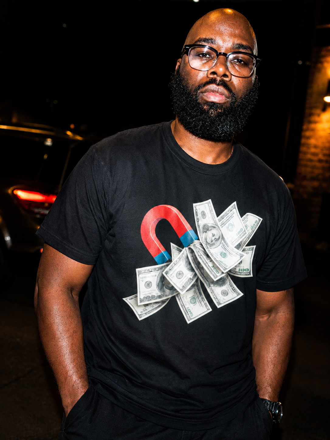 Money magnet tee